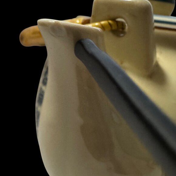 Vintage Oriental Asian Style Ceramic Teapot & Cup Set With Bamboo Handle - Picture 4 of 12